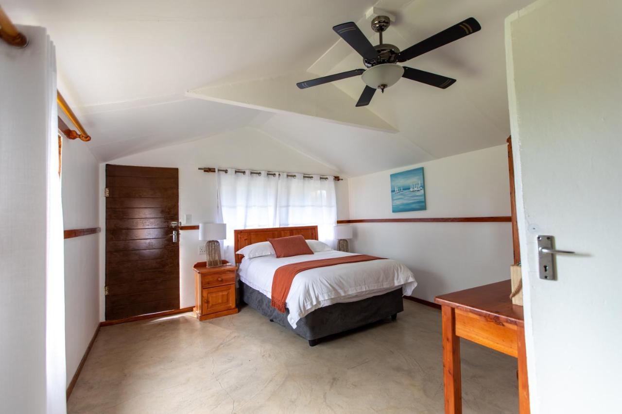 Pecan Bush Lodge มากาลีสเบิร์ก ภายนอก รูปภาพ