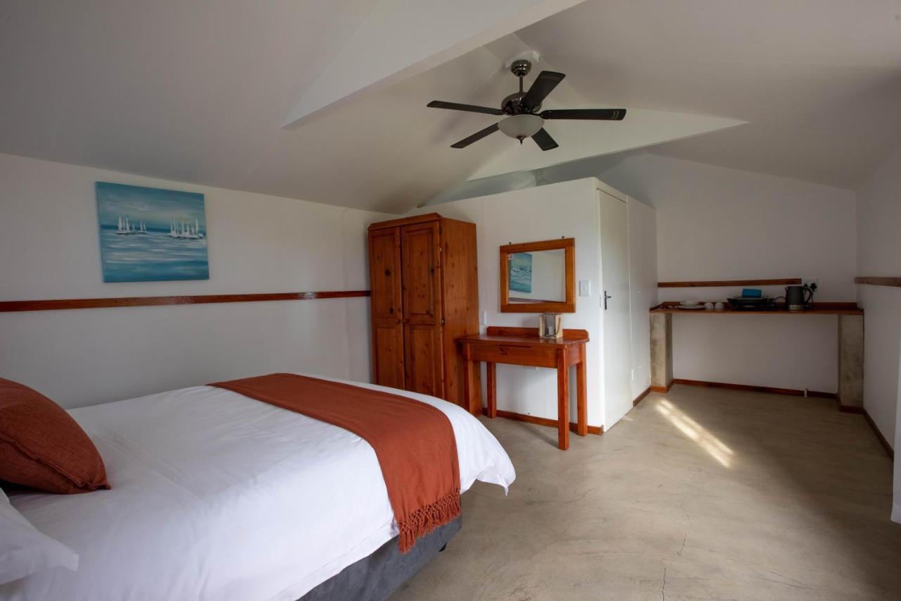 Pecan Bush Lodge มากาลีสเบิร์ก ภายนอก รูปภาพ